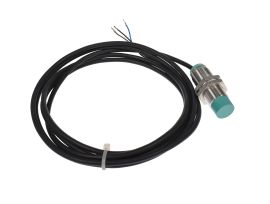 NBN8-18GM50-E2